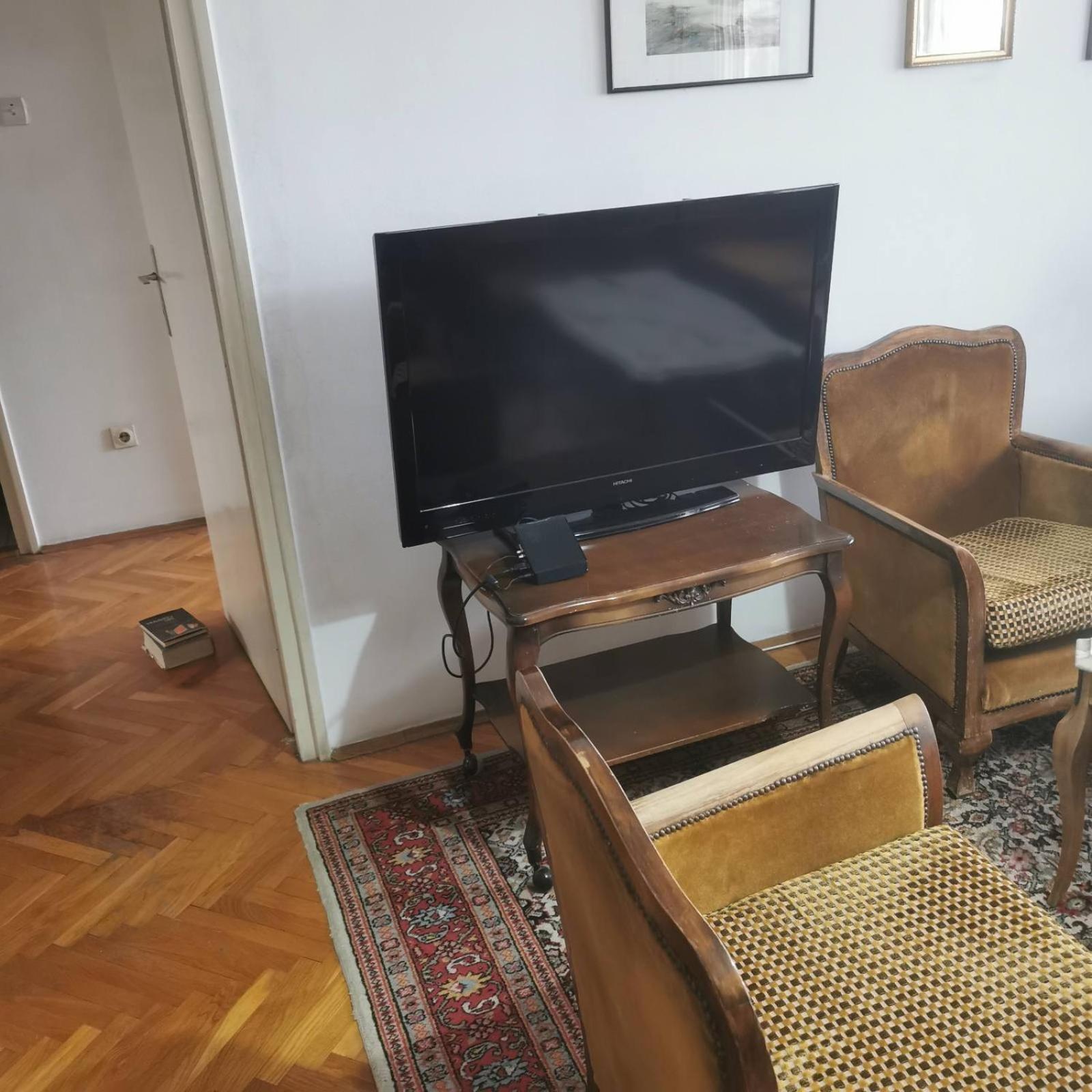 Appartamento Ris Novi Sad